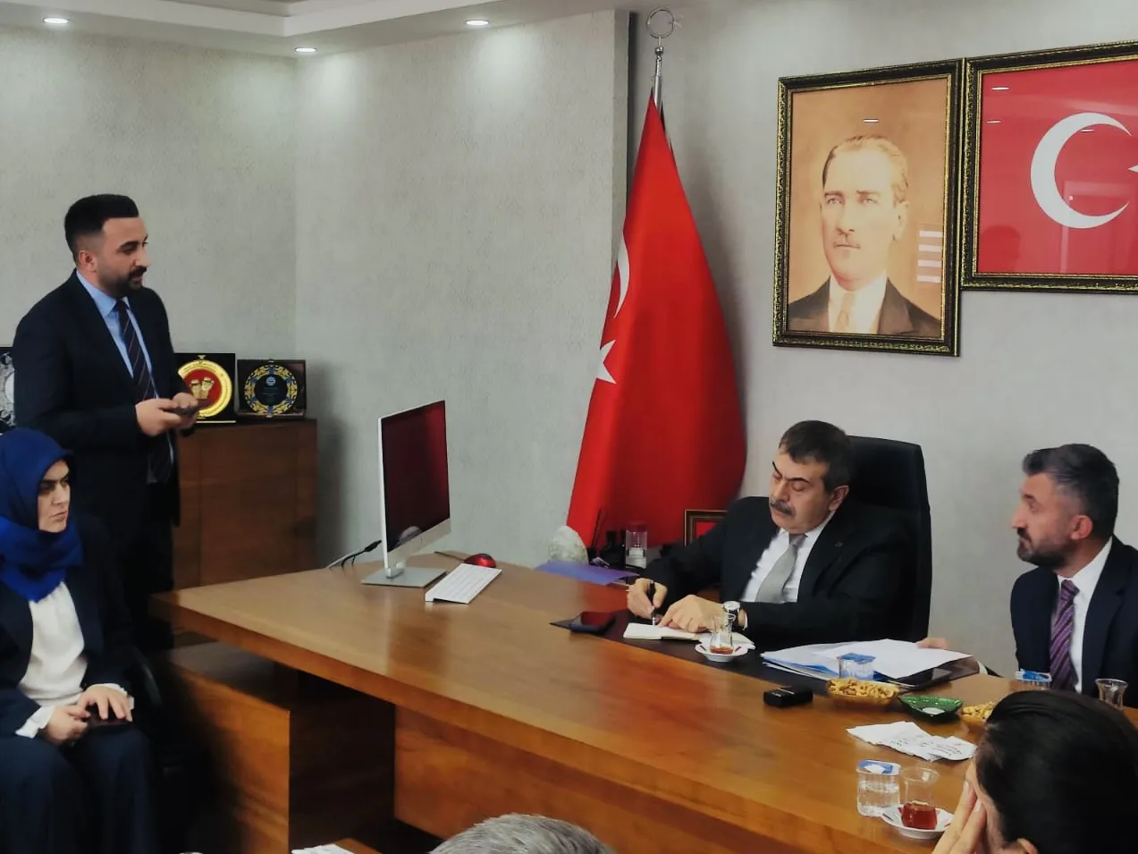 Başkan Deniz’den Taşlıçay İçin Eğitim Projeleri: Sorunlar Bakan Tekin’e Aktarıldı