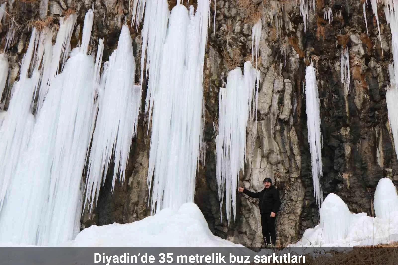 Diyadin’de 35 metrelik buz sarkıtları