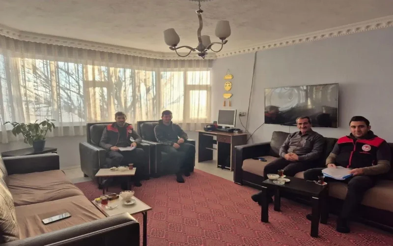 Diyadin’de gönüllere dokunan veteriner ziyareti