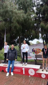 Ağrı Milli Eğitim Müdürü Kökrek, atletizmde Türkiye şampiyonu olan Eda Akdeniz’i kutladı