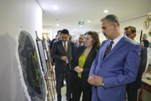 Ağrı’da Hayat Boyu Öğrenme Şenlikleri kapsamında kursiyerlerin eserleri sergilendi