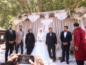 İlçede Sevilen Eczacı Serkan Arslan’ın Mutlu Günü