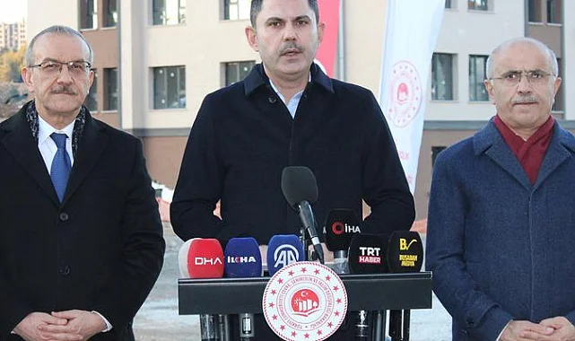 Bakan kurum: ’15 gün sonra 201 bin konutu teslim edeceğiz’