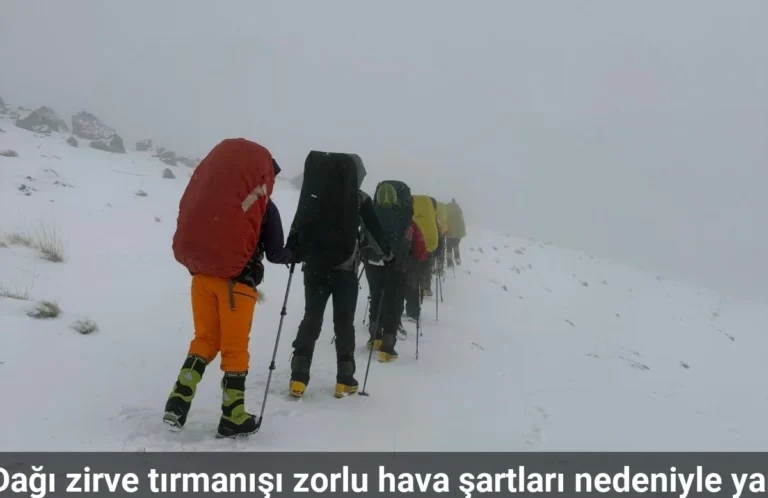 Süphan dağı zirve tırmanışı zorlu hava şartları nedeniyle yarıda kaldı
