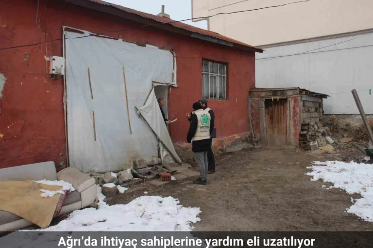 Ağrı’da ihtiyaç sahiplerine yardım eli uzatılıyor