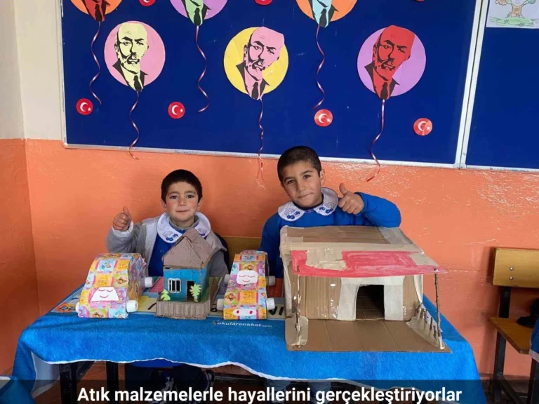 Atık malzemelerle hayallerini gerçekleştiriyorlar