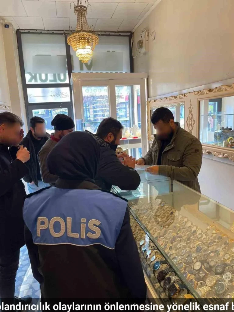 Patnos’ta dolandırıcılık olaylarının önlenmesine yönelik esnaf bilgilendirildi
