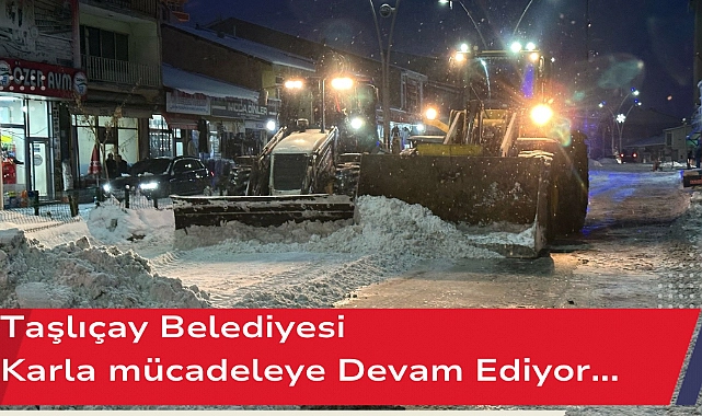 Taşlıçay belediyesi karla mücadeleye devam ediyor