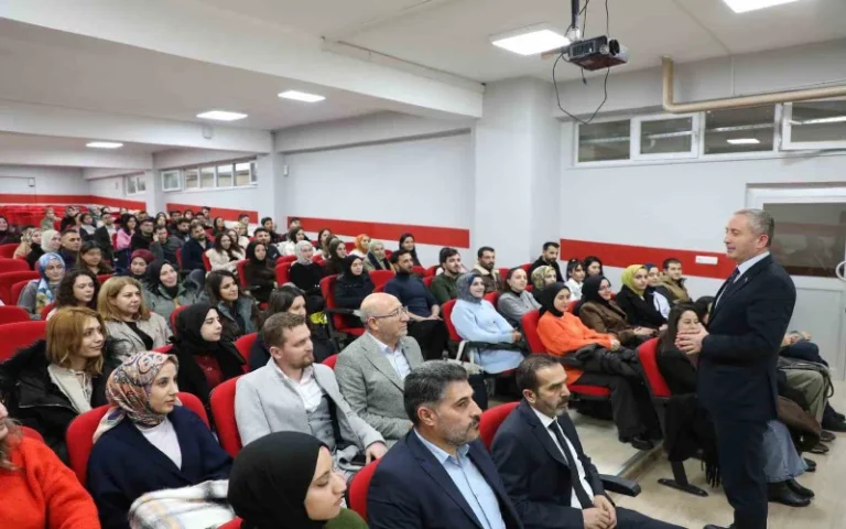 Ağrı milli eğitim müdürü kökrek: “kapımız öğretmenlerimize her zaman açık”