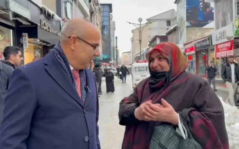 Ağrı’da vali koç’un vedasında duygusal anlar